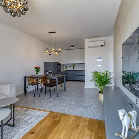 Apartament New Modern Mima