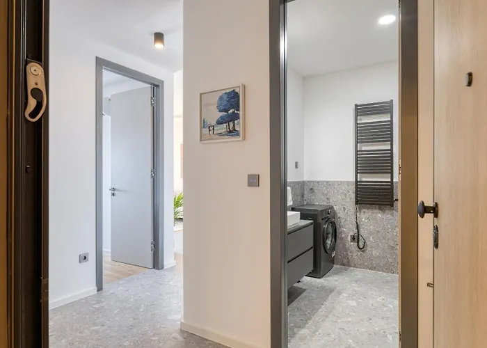 New Modern Mima Apartman *