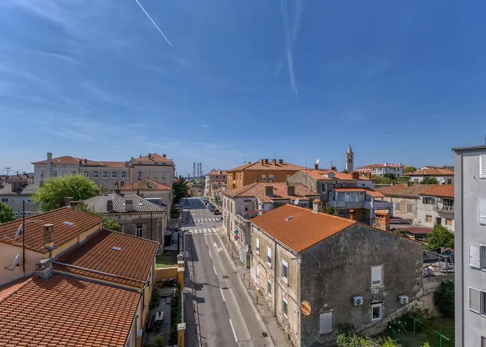 New Modern Mima Apartman